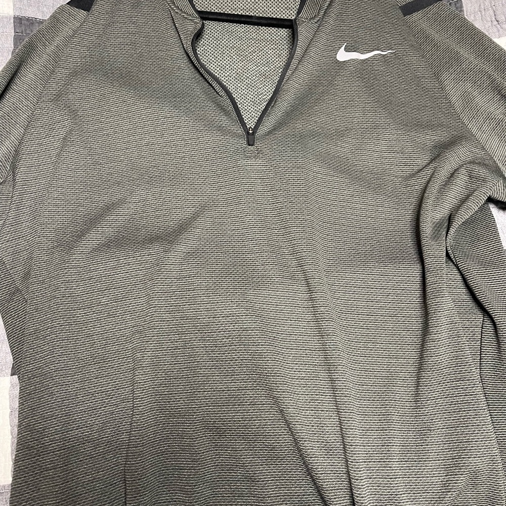 Nike Golf Black and Gray Dri-FIT Pullover